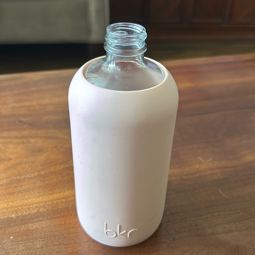 Bkr Glass Water Bottle no cap